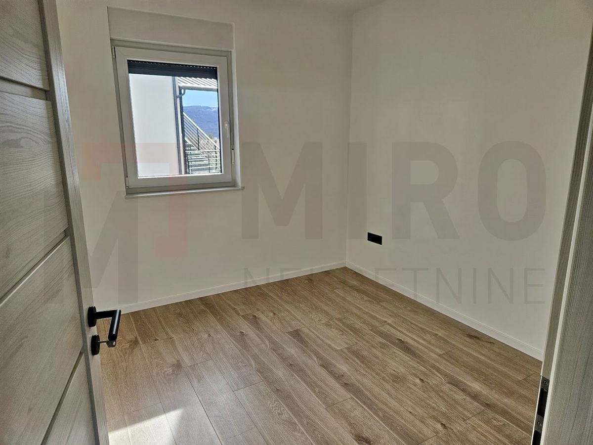 Zaliv Soline, dvosobno stanovanje v 1. nadstropju s pogledom na morje!