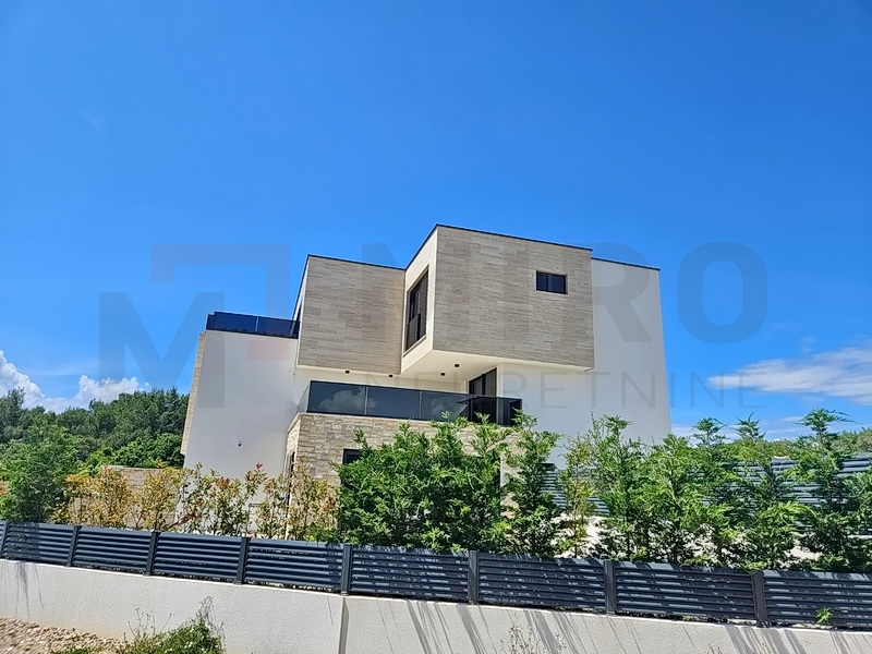 Mesto Krk, moderen penthouse z odprtim pogledom na morje, PRODAJA!