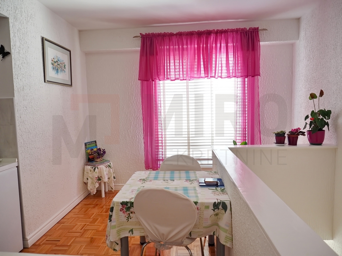 Malinska, dvojček za turizem na odlični lokaciji!