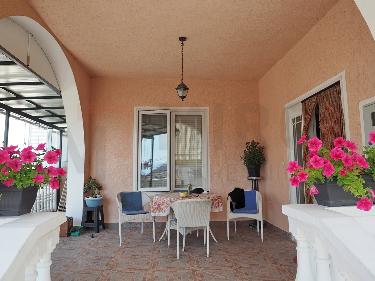 Malinska, dvojček za turizem na odlični lokaciji!