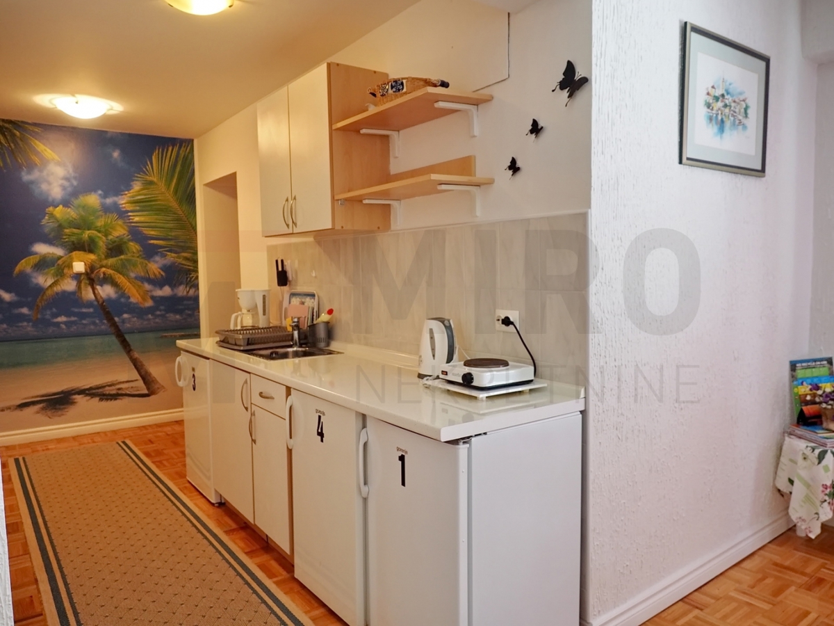 Malinska, dvojček za turizem na odlični lokaciji!