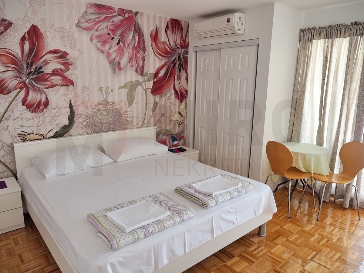 Malinska, dvojček za turizem na odlični lokaciji!