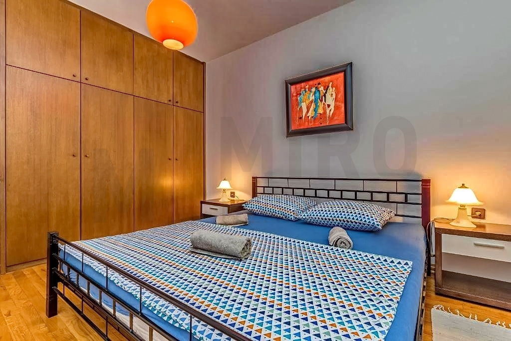 Krk, okolica, samostojna apartmajska hiša na mirni lokaciji z razgledom