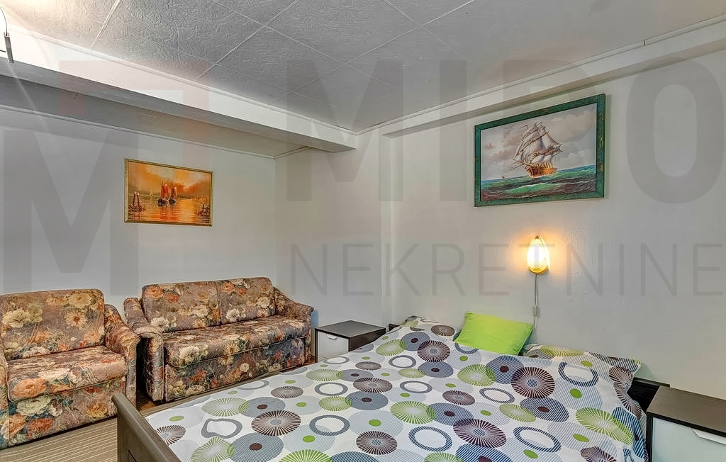 Šilo, surroundings, semi-detached house with 4 apartments in a quiet location, FOR SALE!