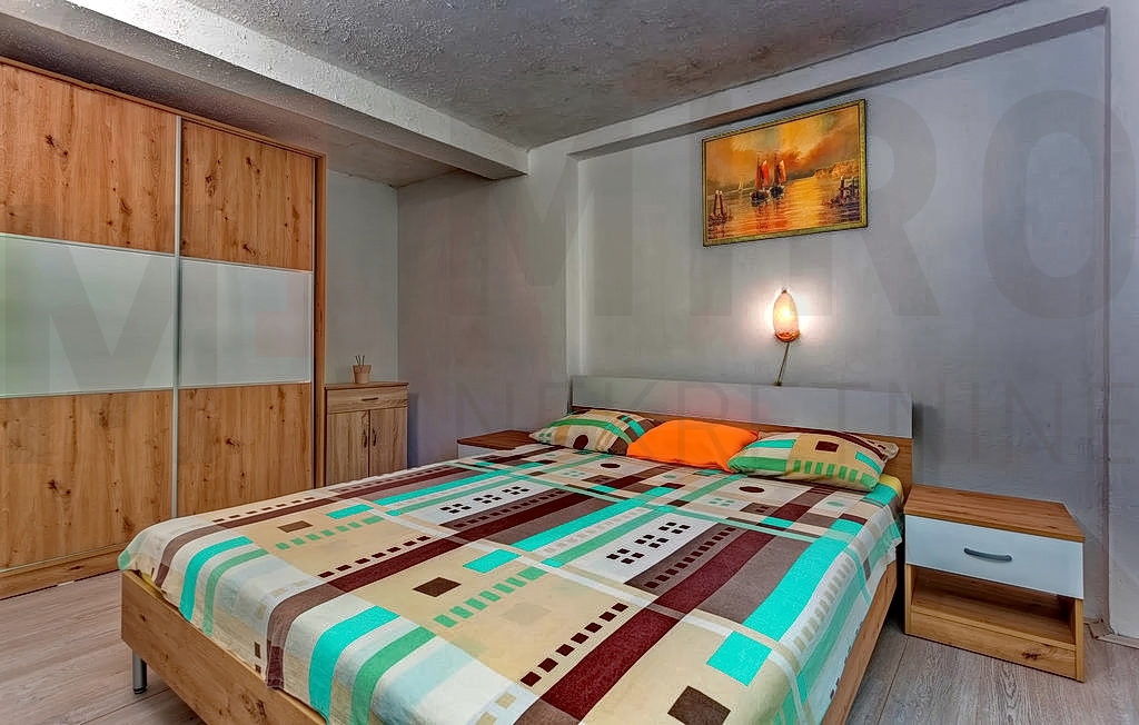 Šilo, surroundings, semi-detached house with 4 apartments in a quiet location, FOR SALE!