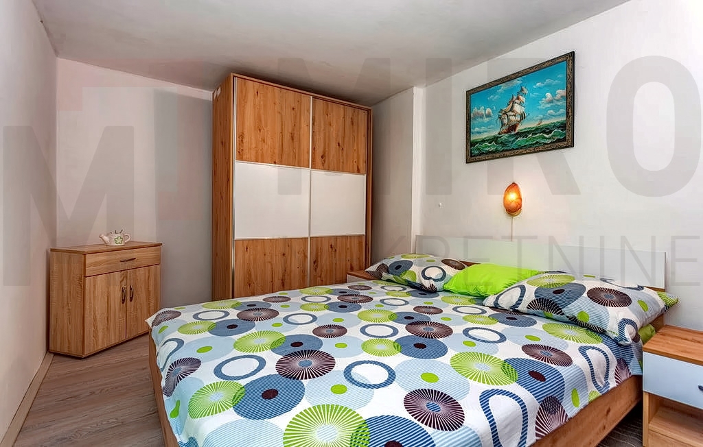 Šilo, surroundings, semi-detached house with 4 apartments in a quiet location, FOR SALE!