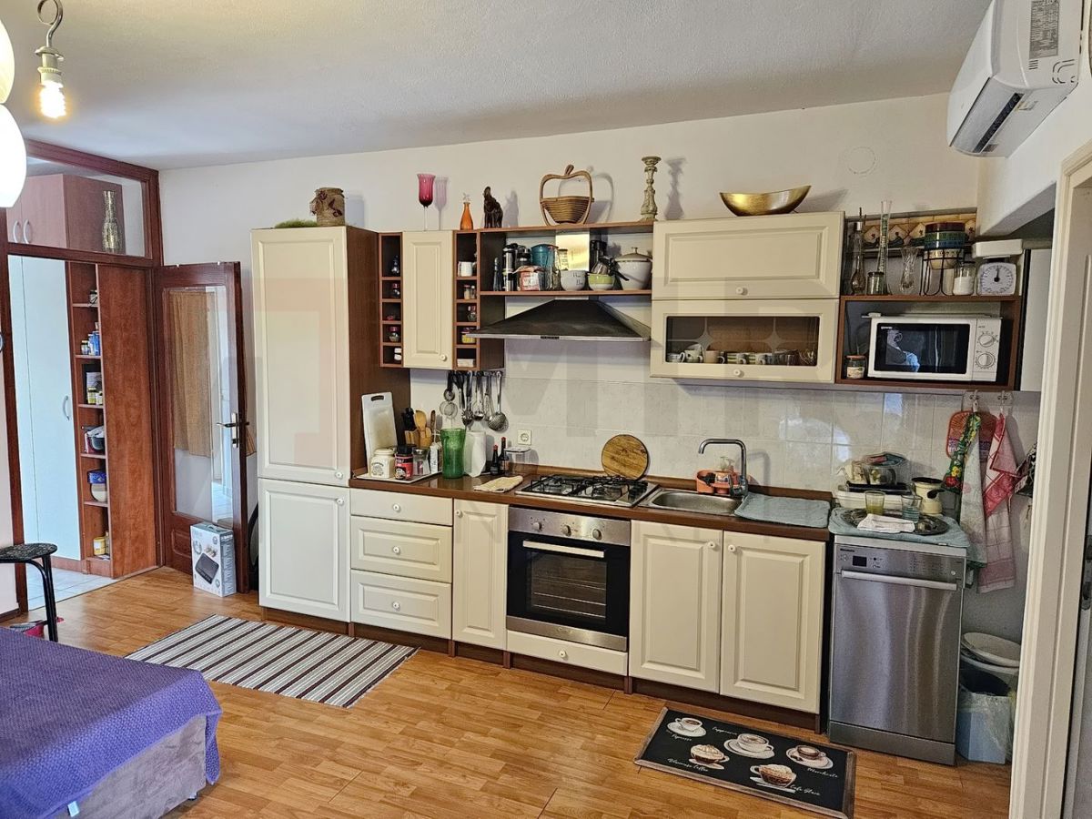 Stanovanje/Apartma Malinska, Malinska-Dubašnica, 51m2