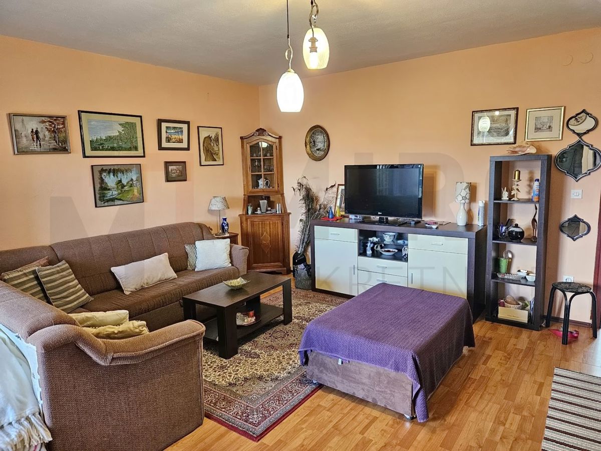 Stanovanje/Apartma Malinska, Malinska-Dubašnica, 51m2