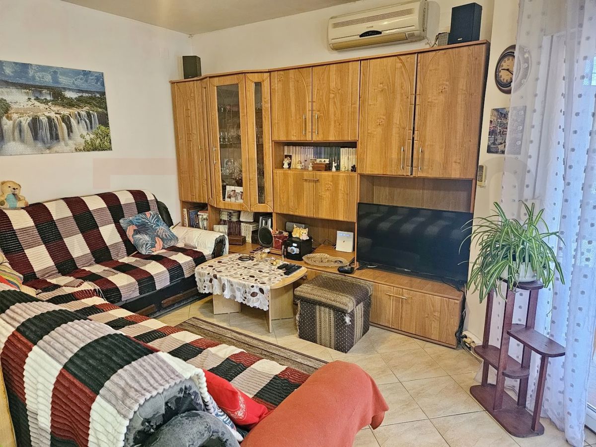 Malinska, okolica, enosobno stanovanje z mansardo v fazi prenove, PRODAJA!