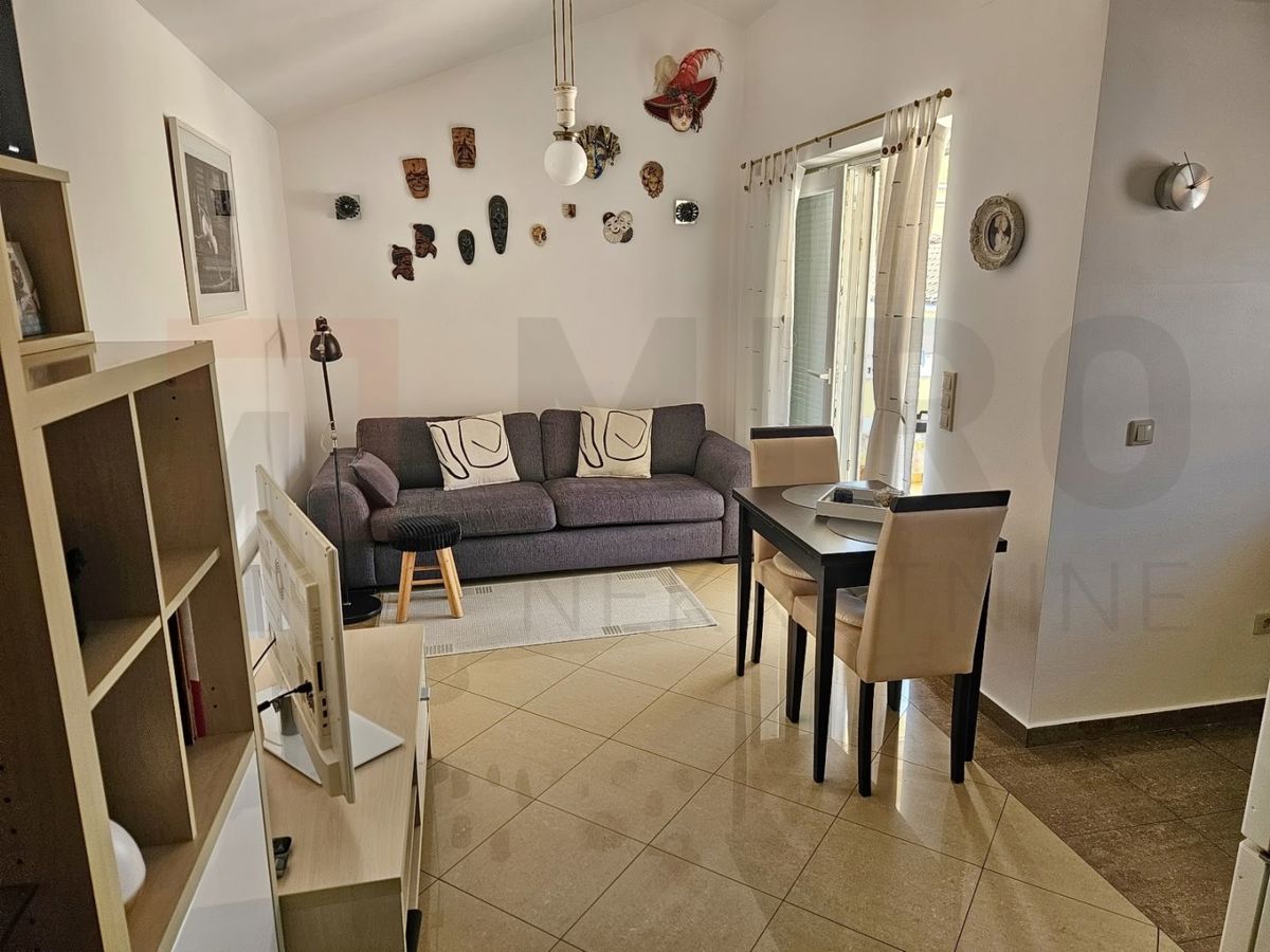 Stanovanje/Apartma Malinska, Malinska-Dubašnica, 48m2