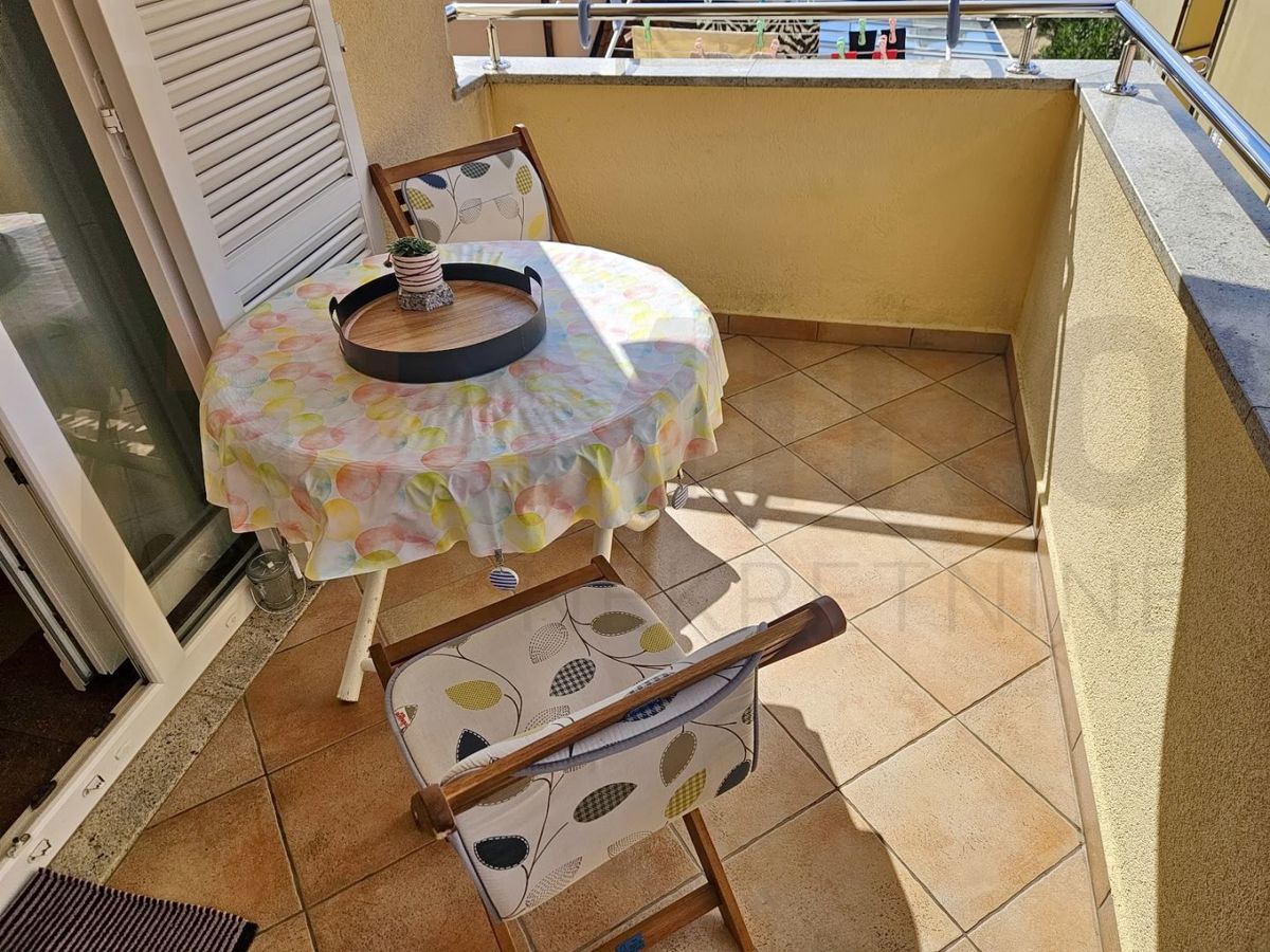 Stanovanje/Apartma Malinska, Malinska-Dubašnica, 48m2