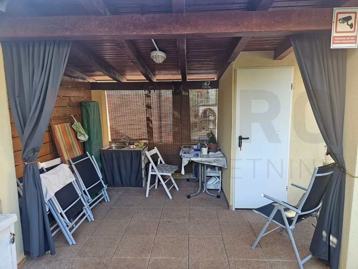 Stanovanje/Apartma Malinska, Malinska-Dubašnica, 48m2