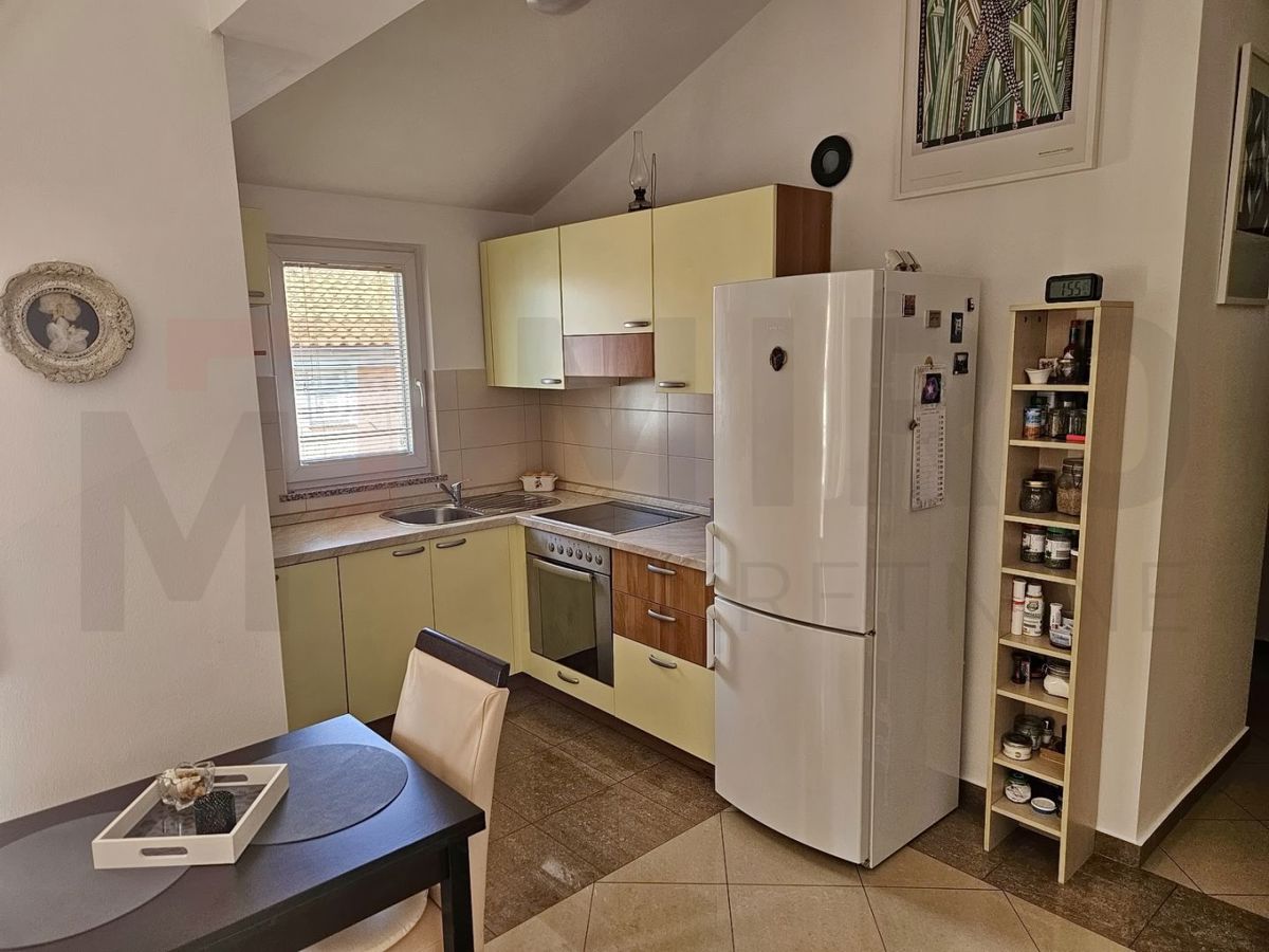 Stanovanje/Apartma Malinska, Malinska-Dubašnica, 48m2