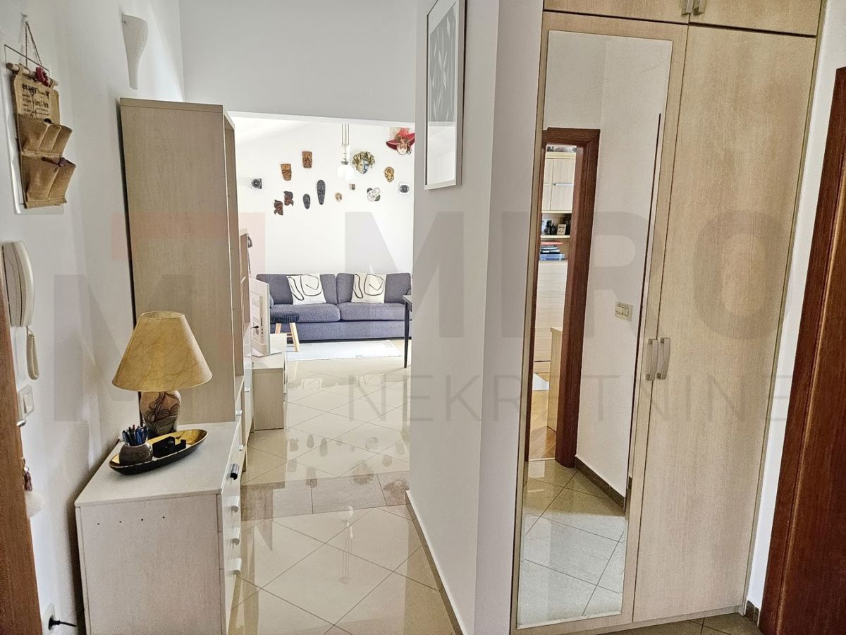 Stanovanje/Apartma Malinska, Malinska-Dubašnica, 48m2