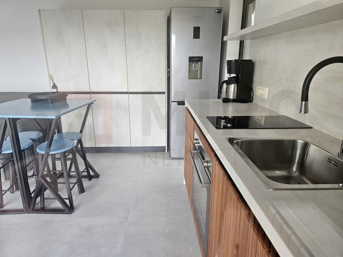 Malinska, enonadstropna hiša s čudovitim vrtom, PRODAMO!