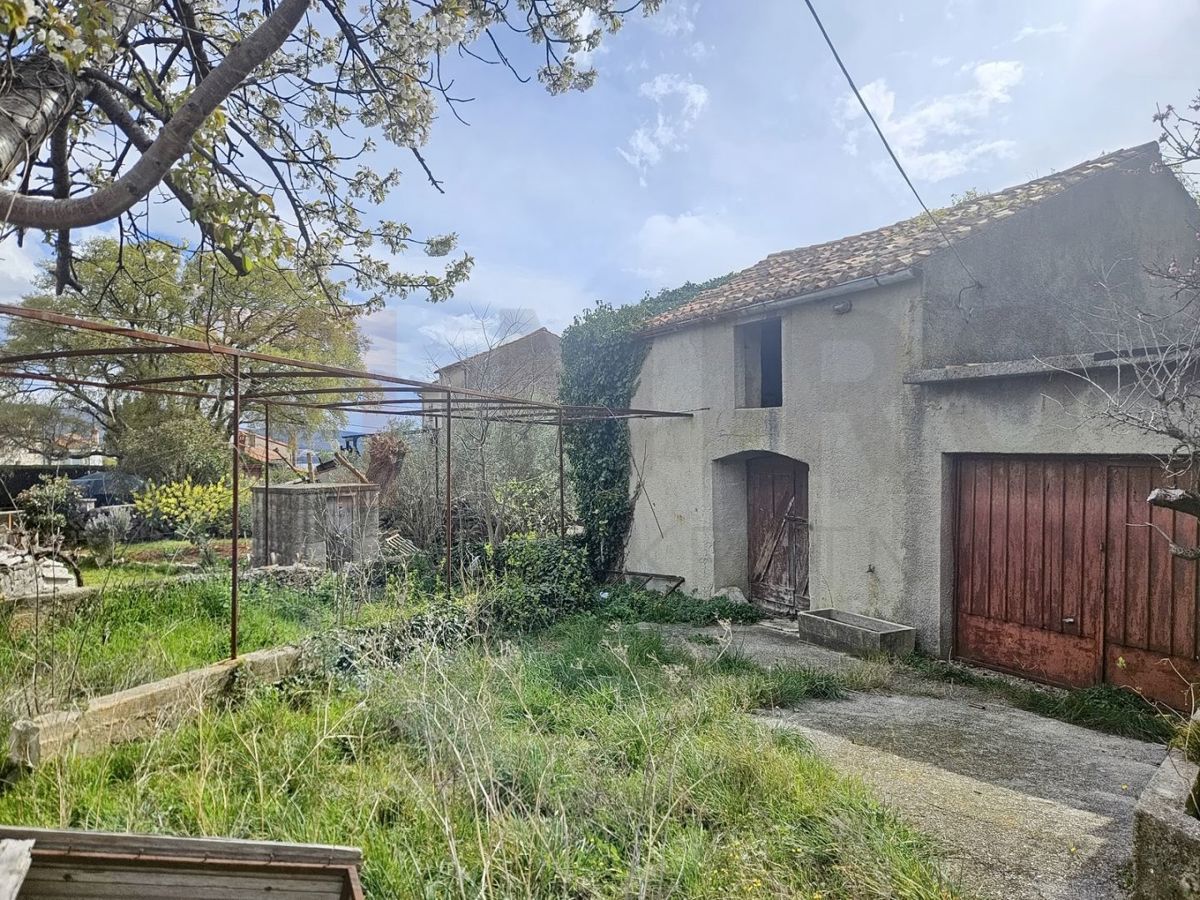 Krk, okolica, vrstna hiša s pogledom na morje!