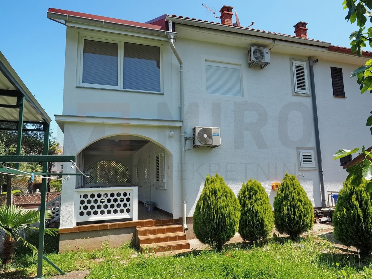 Hiša Malinska, Malinska-Dubašnica, 100m2