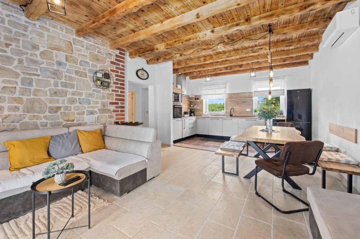 Svetvinčenat, 180m2