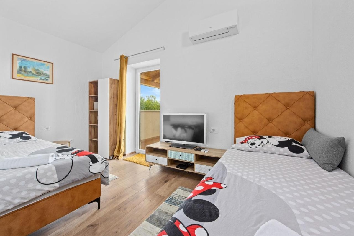 Svetvinčenat, 180m2