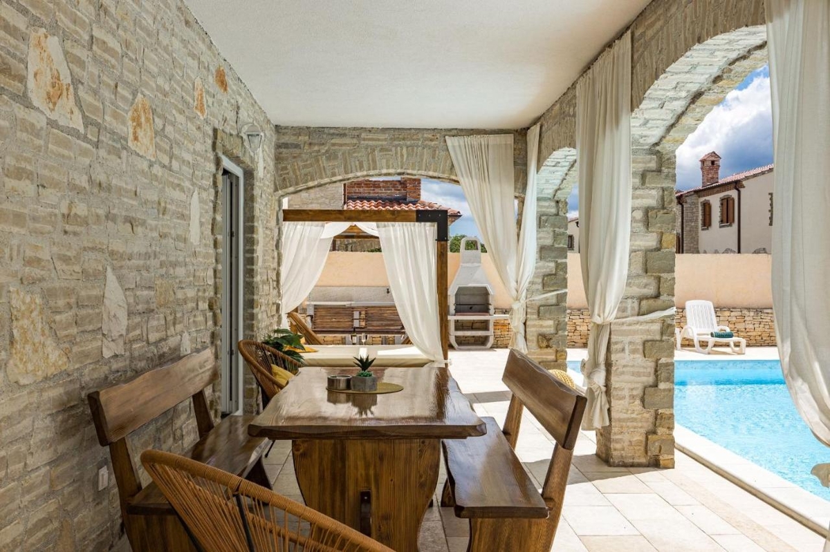 Svetvinčenat, 180m2