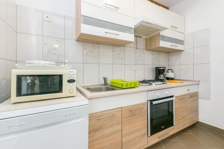 Škatari, Pula, 210m2