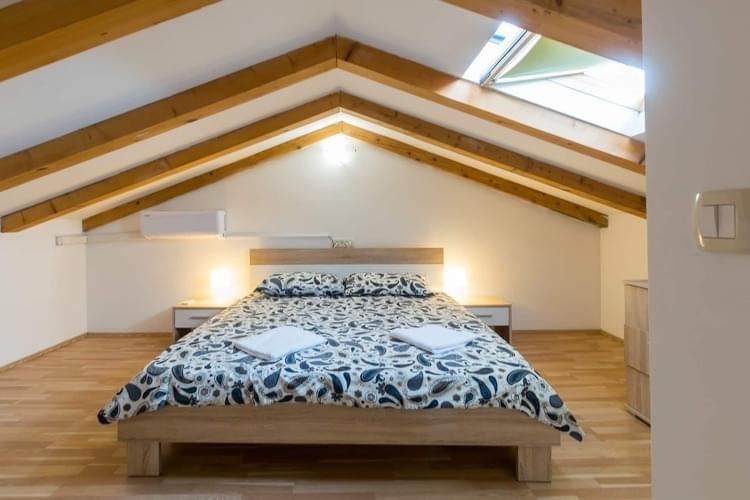 Škatari, Pula, 210m2