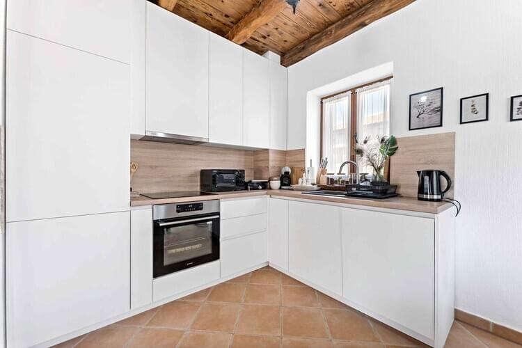 Čabrunići, Svetvinčenat, 154m2