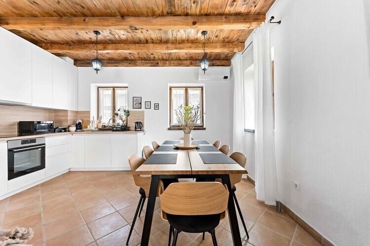 Čabrunići, Svetvinčenat, 154m2