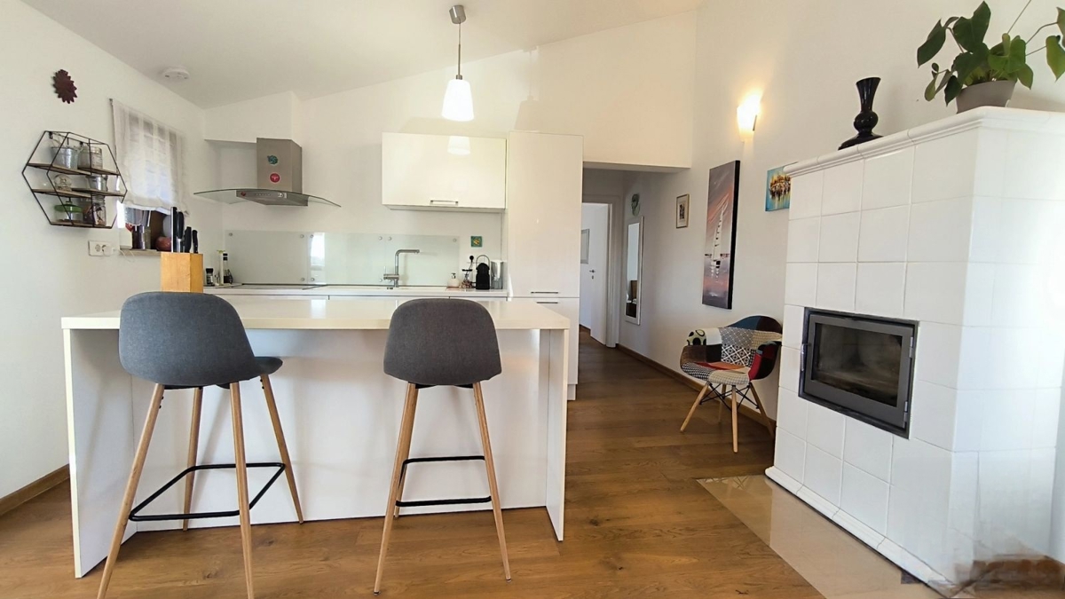 Štinjan, Pula, 63m2