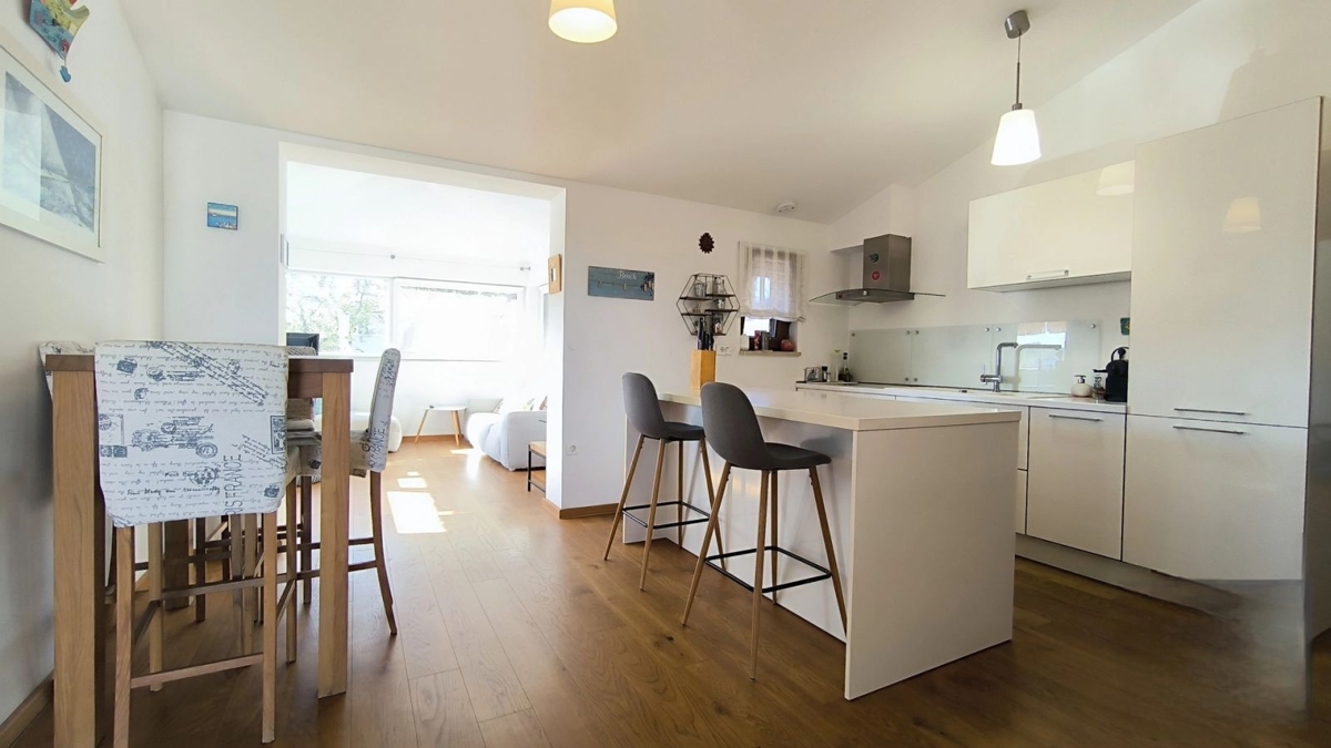 Štinjan, Pula, 63m2