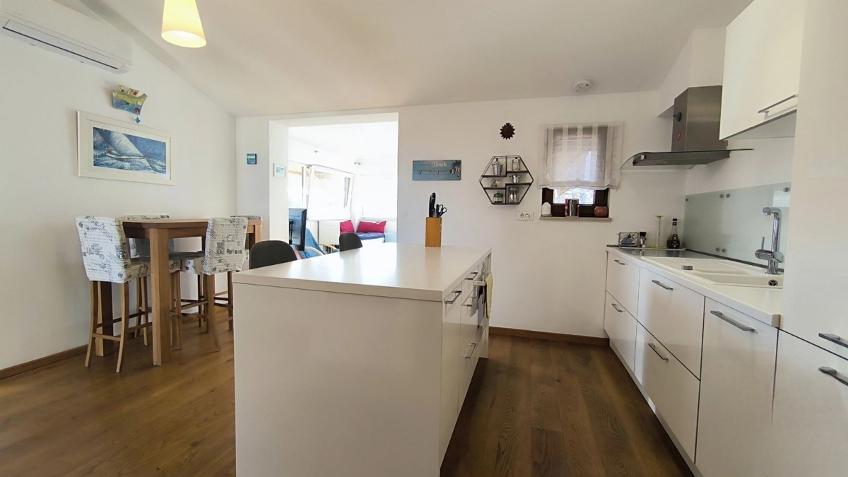 Štinjan, Pula, 63m2