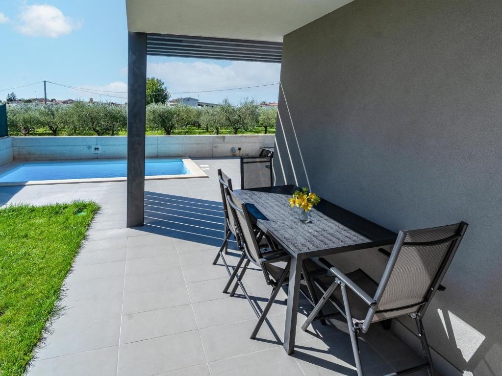 Petrovija, Umag, 125m2