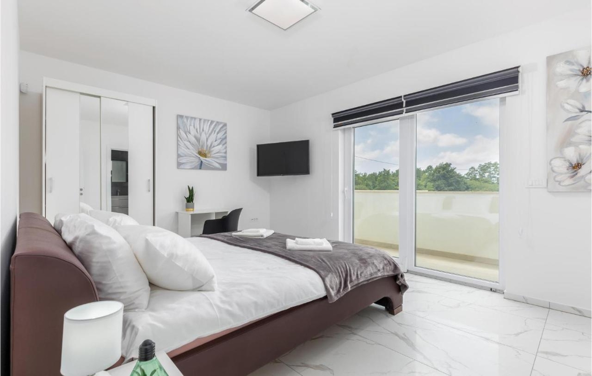 Svetvinčenat, 243m2