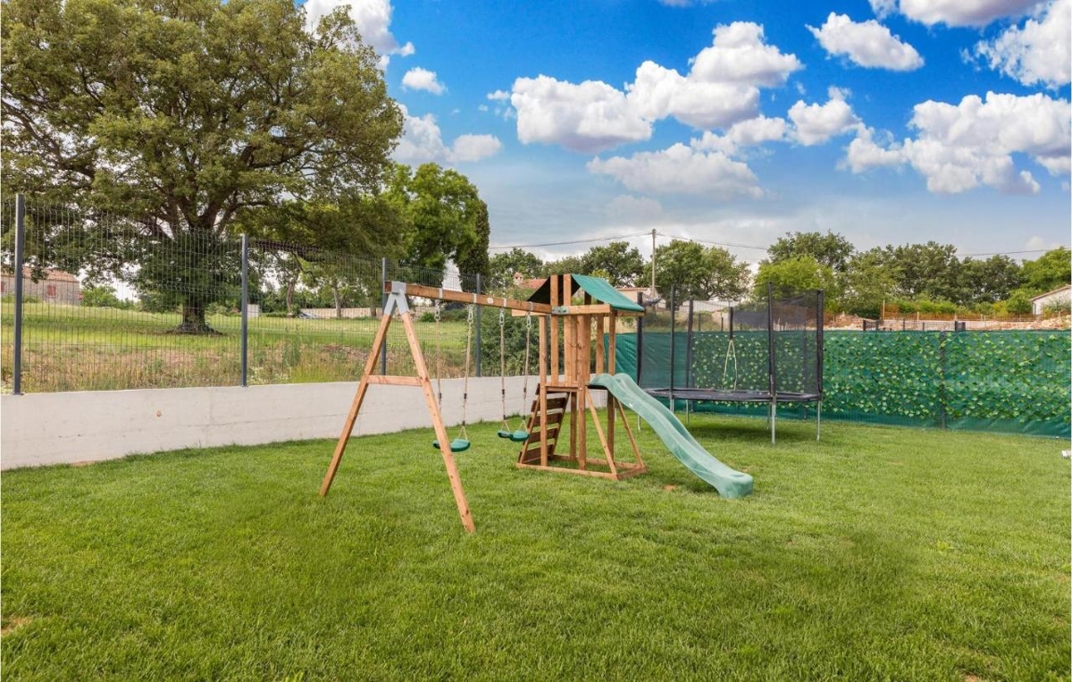 Svetvinčenat, 243m2