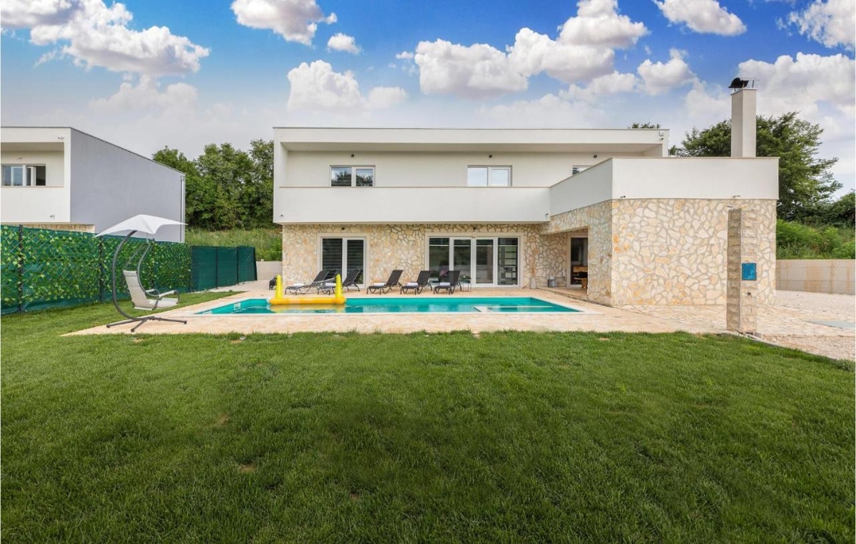 Svetvinčenat, 243m2