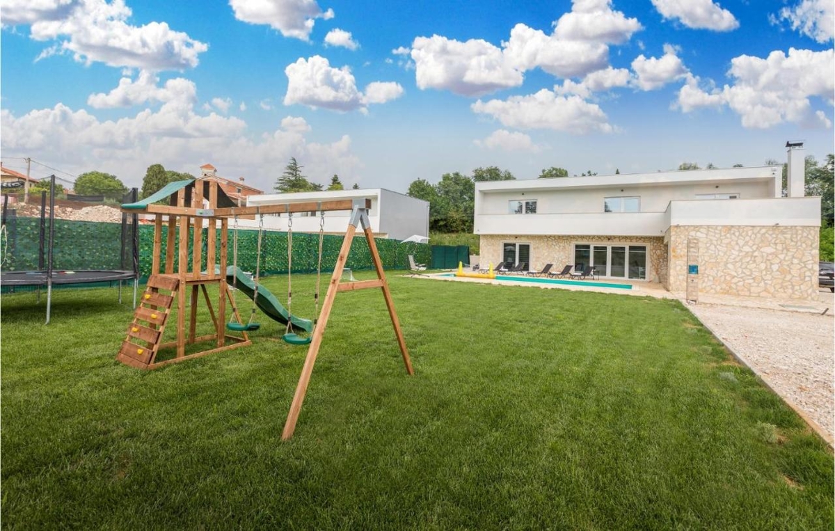 Svetvinčenat, 243m2