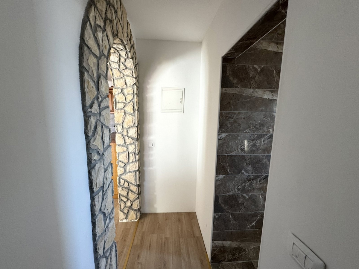 Valdebek, Pula, 74m2