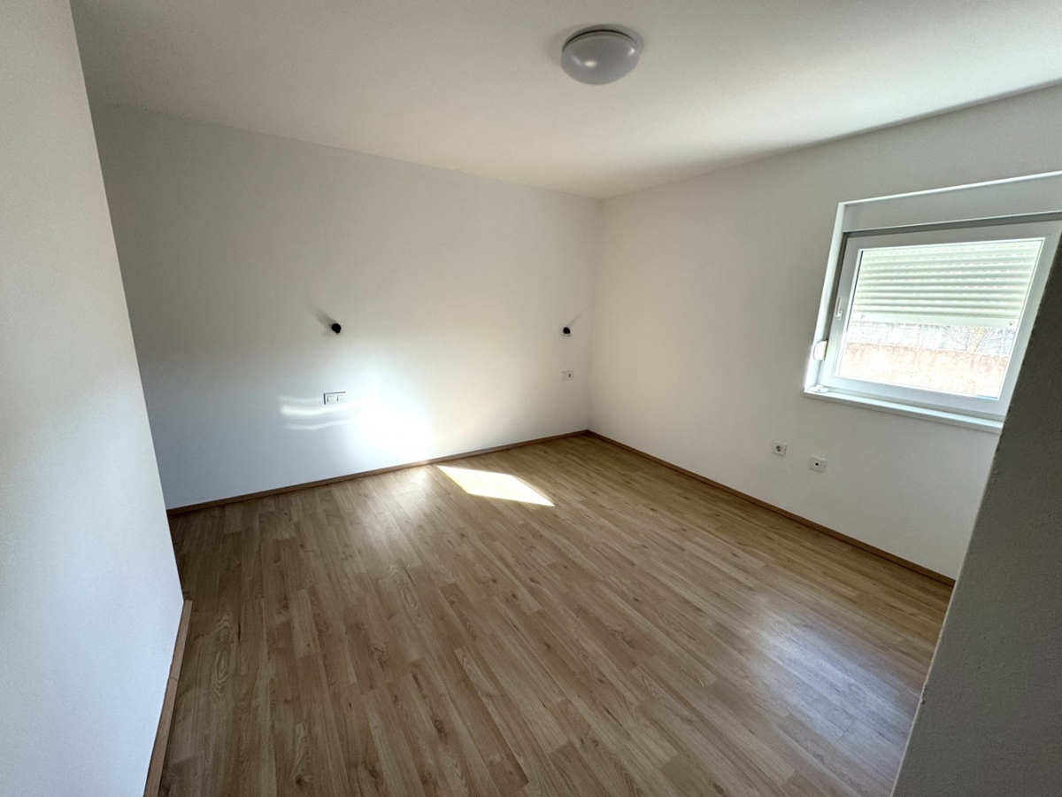 Valdebek, Pula, 74m2