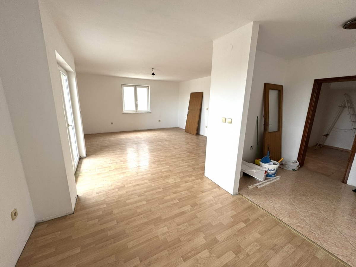 Vidikovac, Pula, 98,20m2