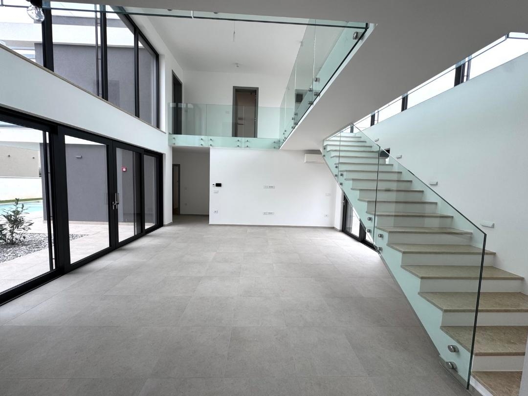 Pomer, Medulin, 178m2