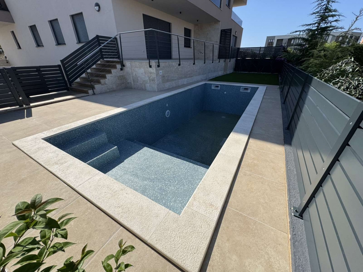 Banjole, Medulin, 130m2