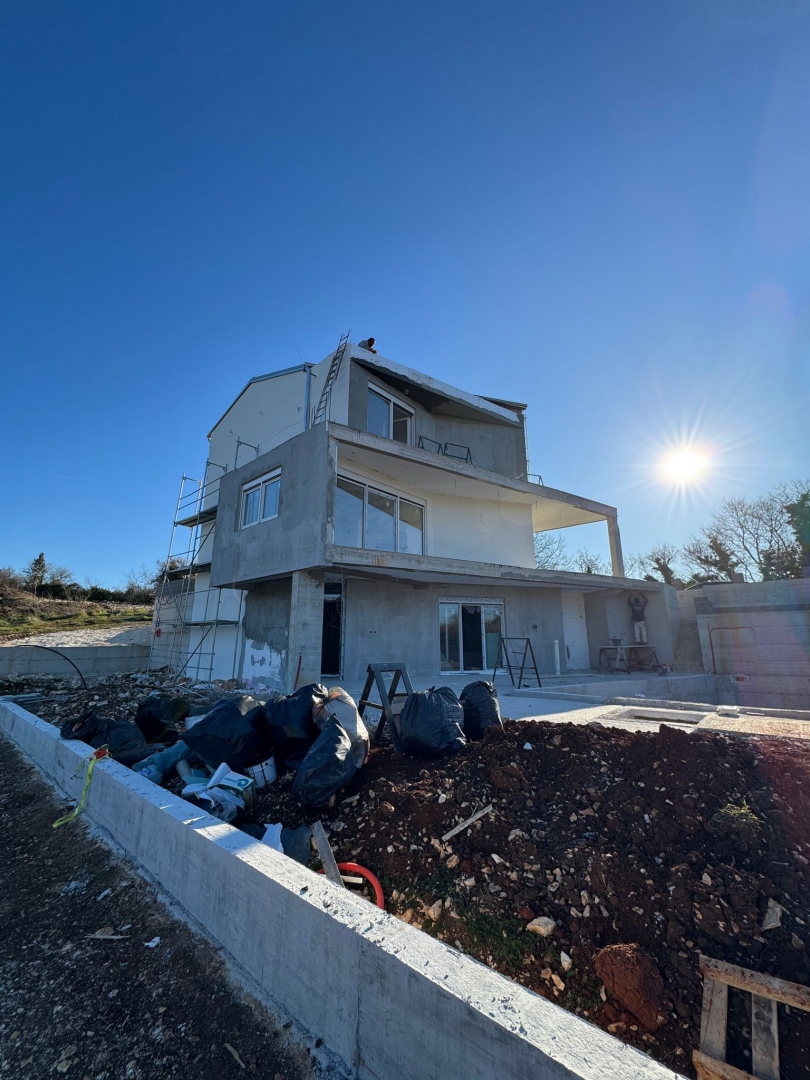 Krnica, Marčana, 270m2