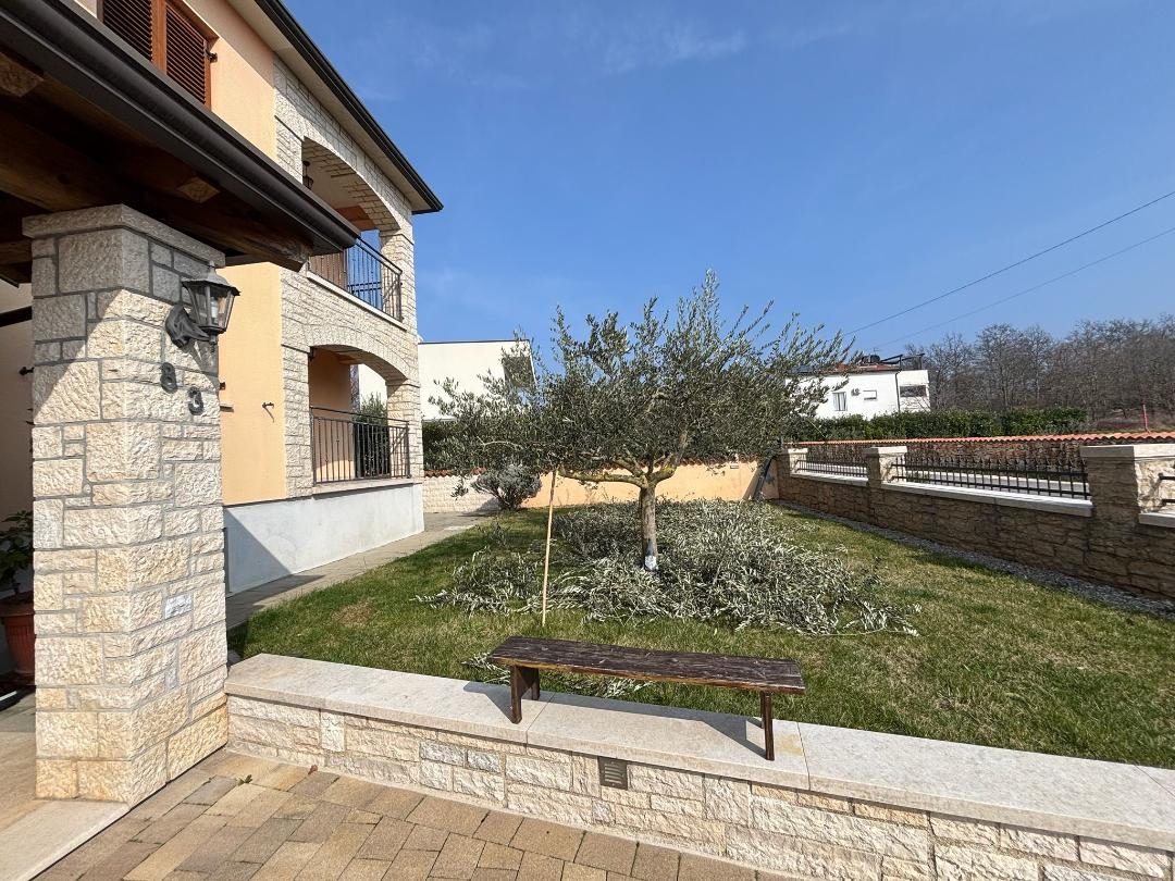 Dračevac, Poreč, 400m2