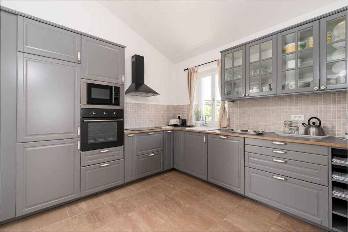 Kolumbera, Višnjan, 144m2