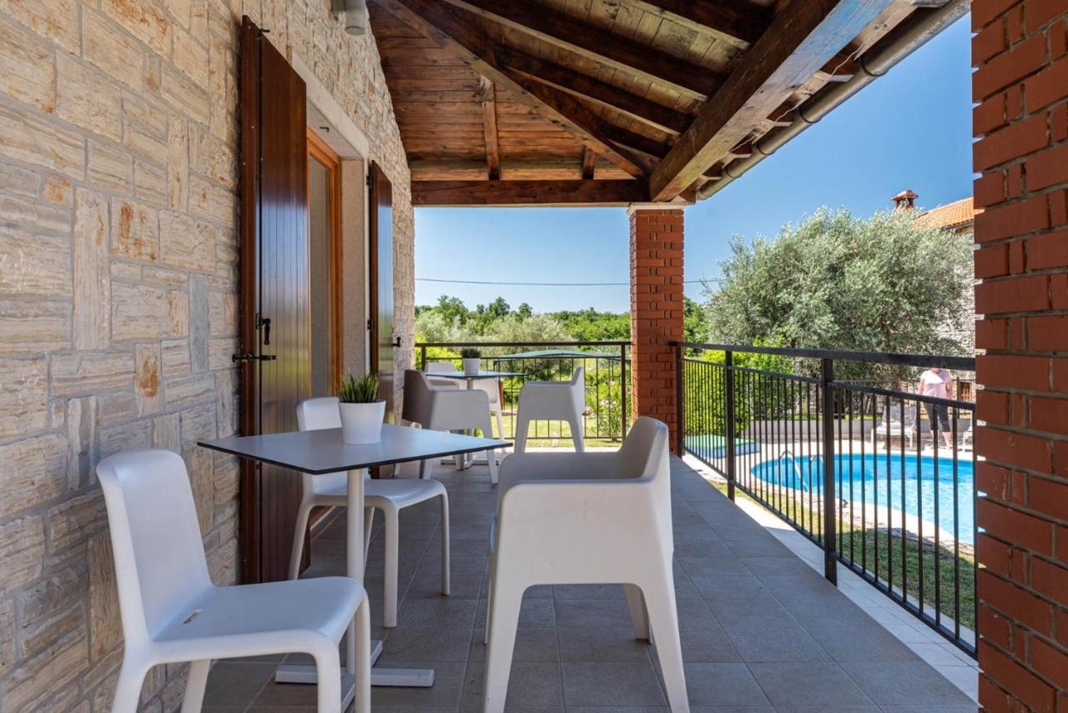 Kolumbera, Višnjan, 144m2