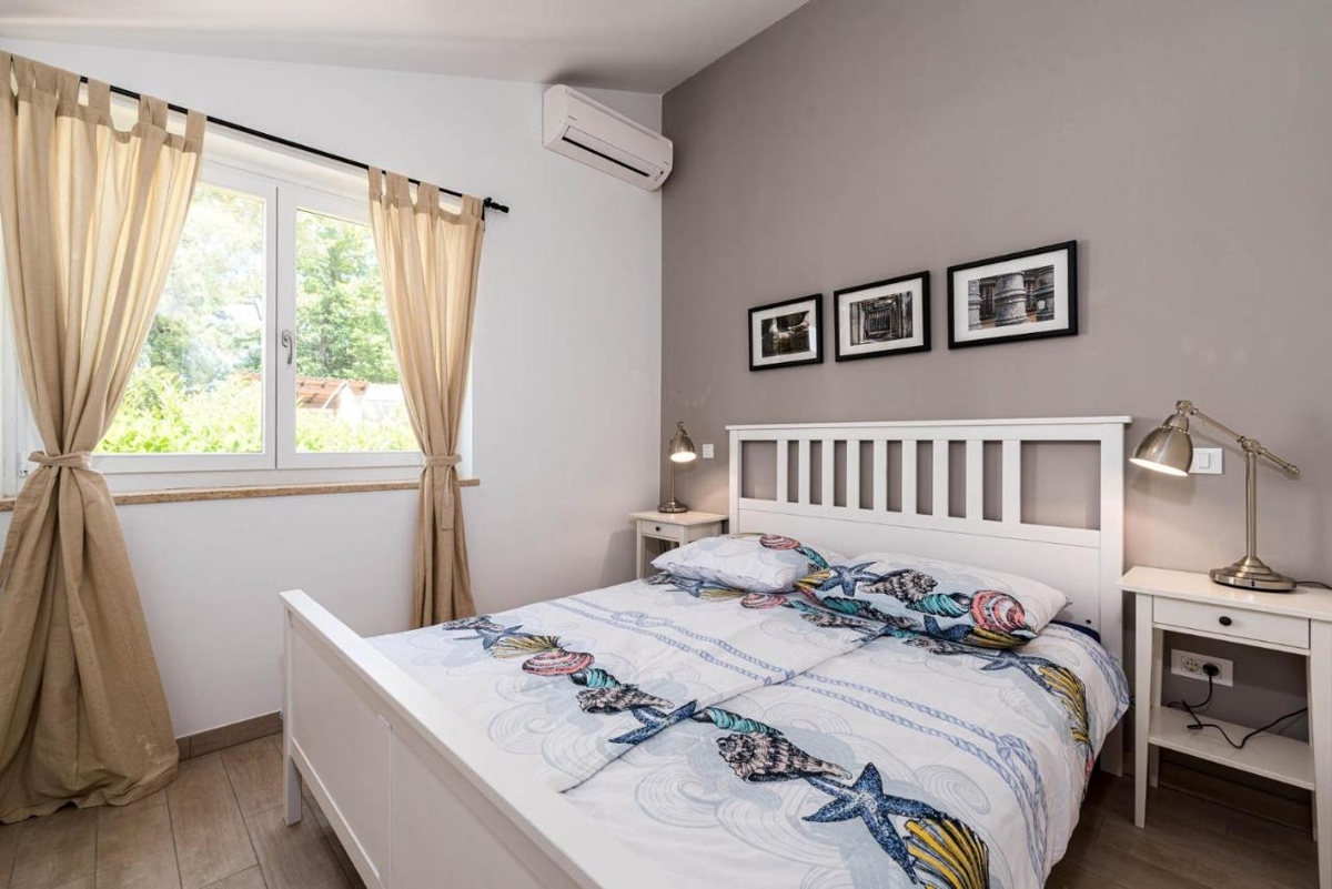 Kolumbera, Višnjan, 144m2