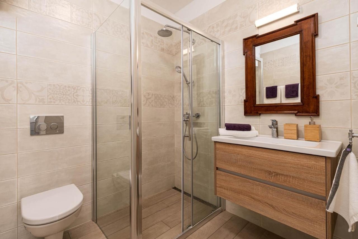 Kolumbera, Višnjan, 144m2