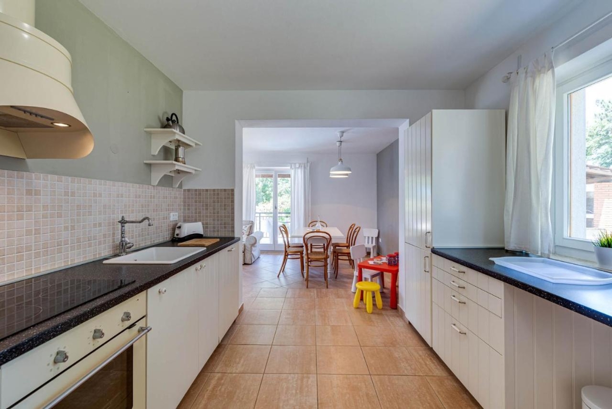 Kolumbera, Višnjan, 144m2