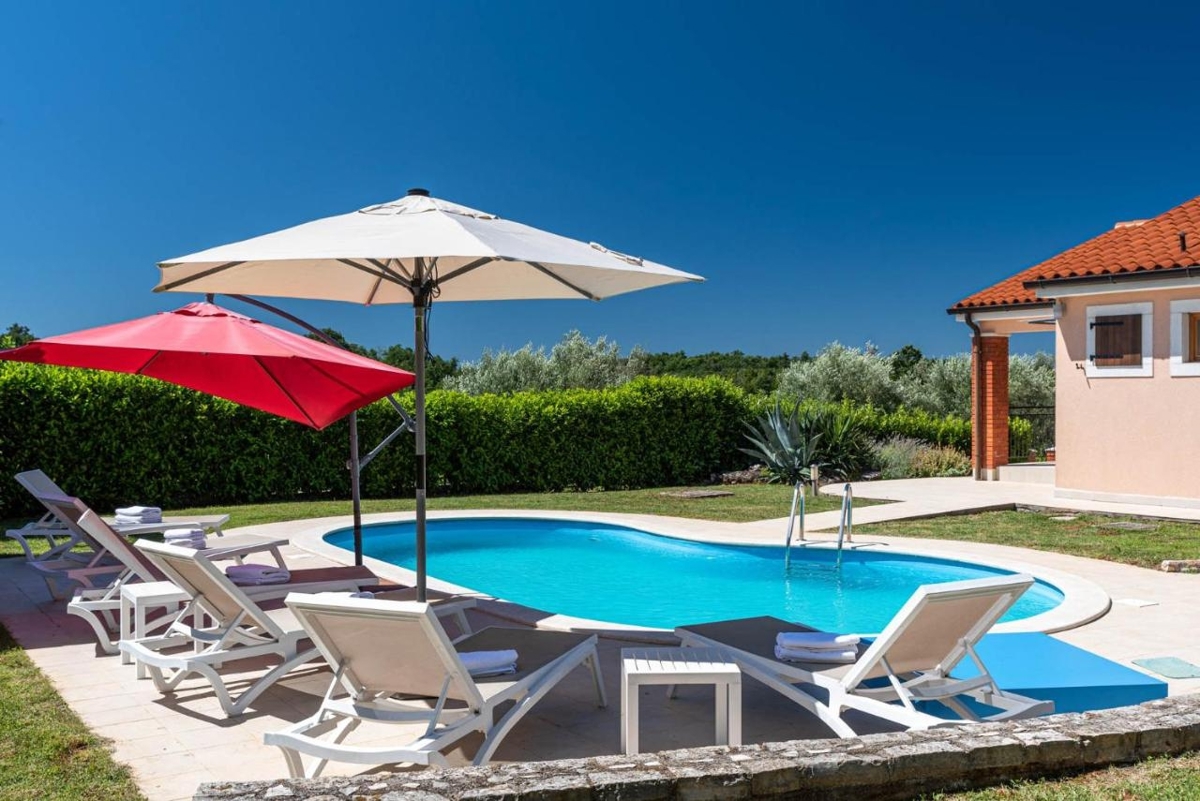 Kolumbera, Višnjan, 144m2