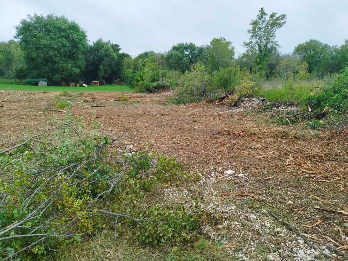 Rakalj, Marčana, 1.600m2